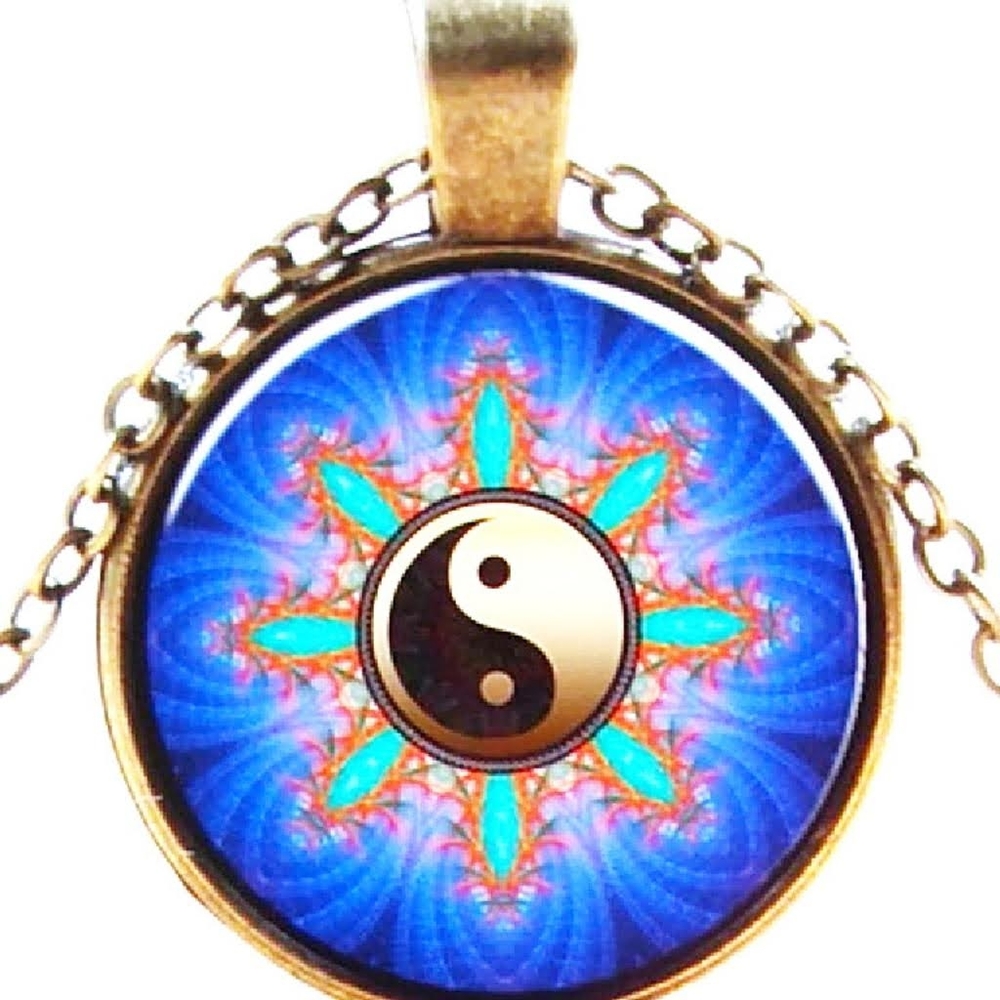 Yin Yang Tibetan Cabachon Silver pendant Necklace